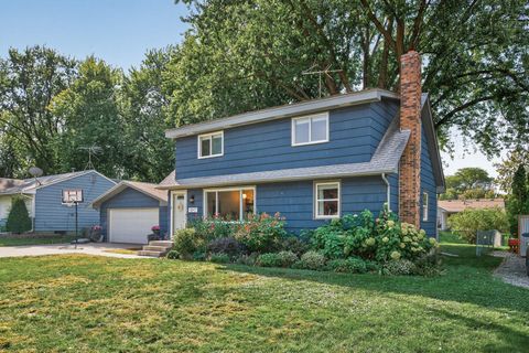 4247 Limestone Drive Eagan MN 55122