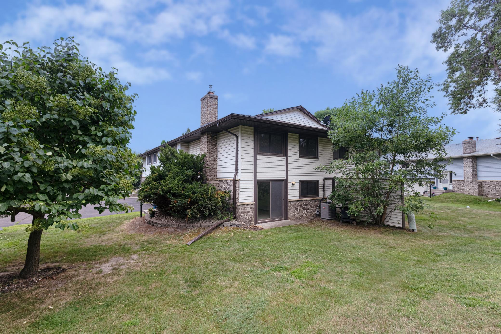 6570 Upper 35th Street N