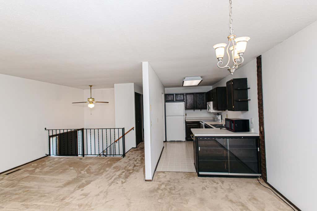 Photo of 6570 Upper 35th Street N, Oakdale, MN 55128 (MLS # 7127969)