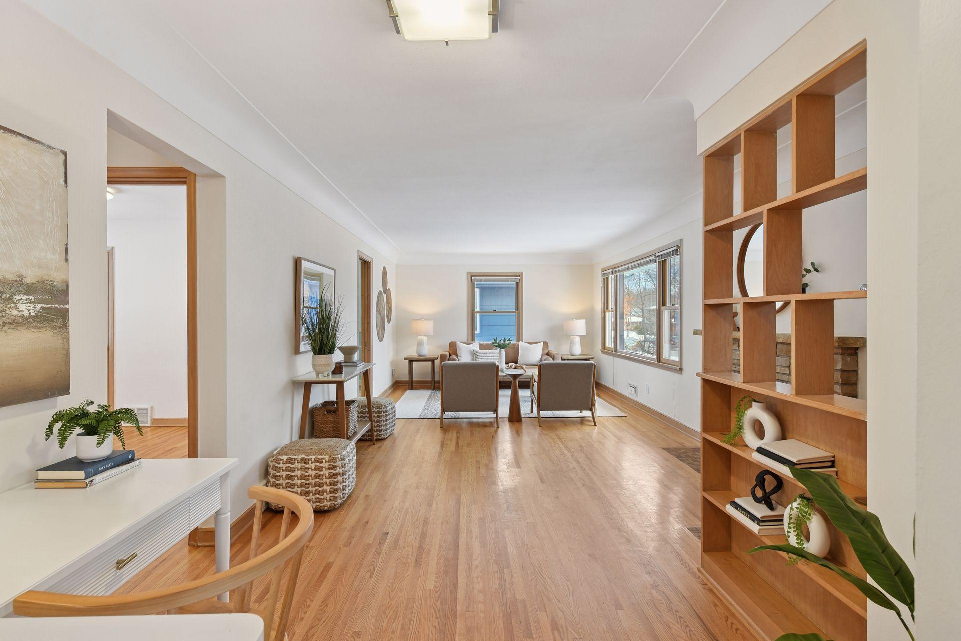 5421 Girard Avenue S