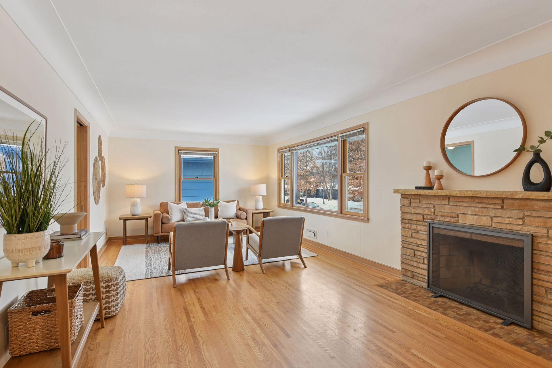 5421 Girard Avenue S