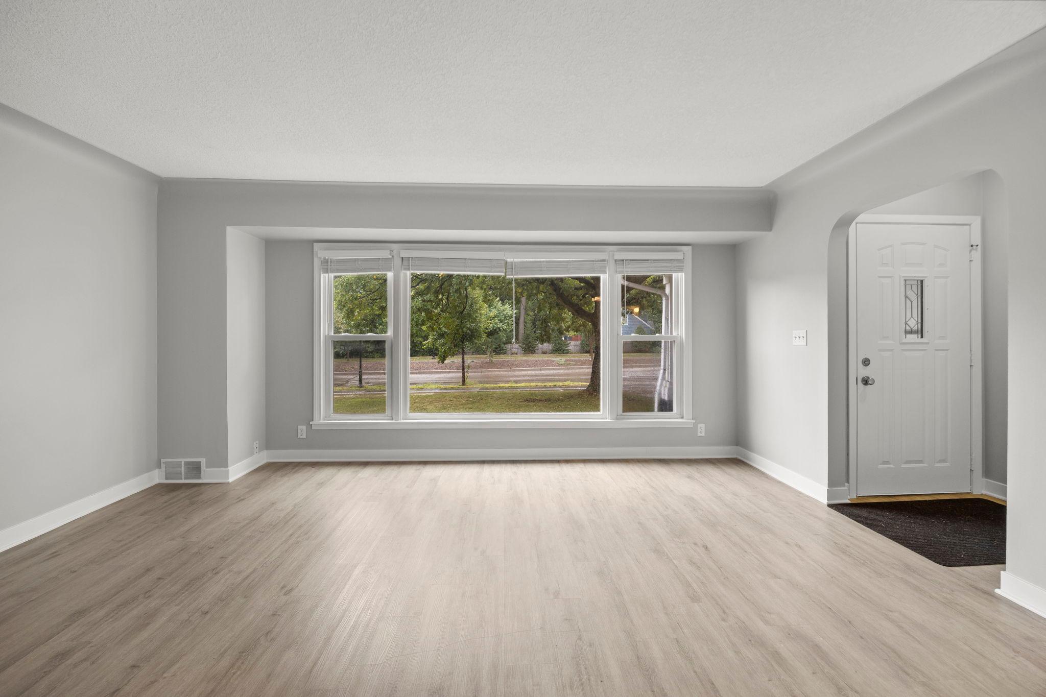 1712 W 66th Street