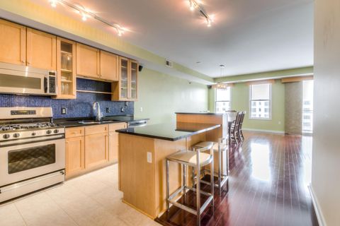 209 E 8th Street E 406 Saint Paul MN 55101