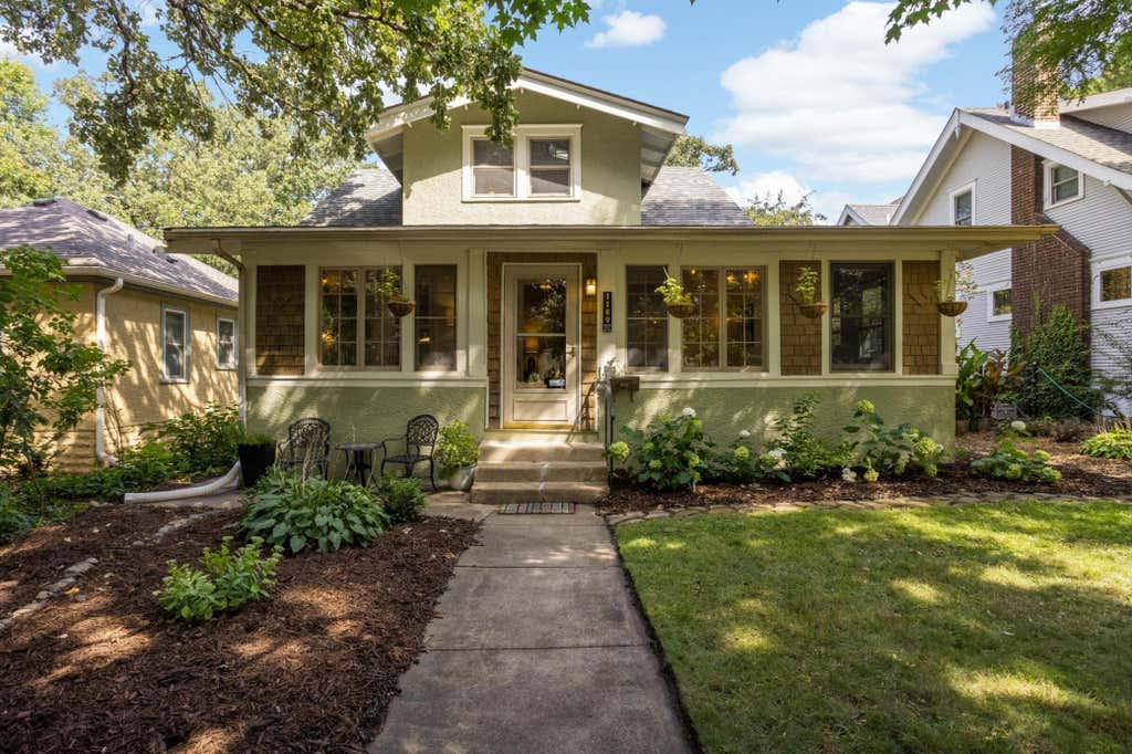 Photo of 1189 Goodrich Avenue, Saint Paul, MN 55105 (MLS # 7130992)