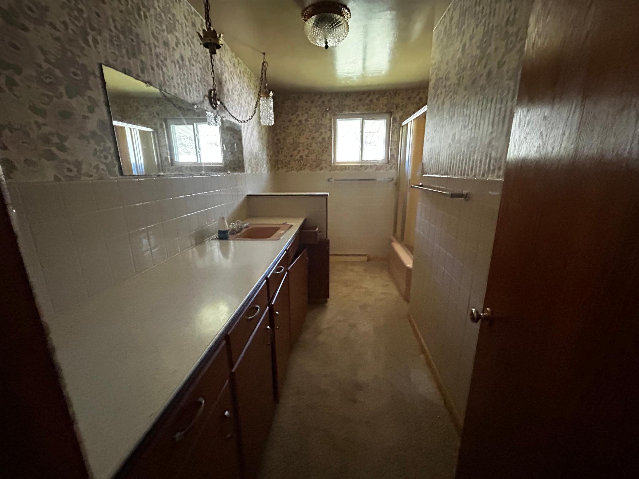 202 W Main Street - Photo 4