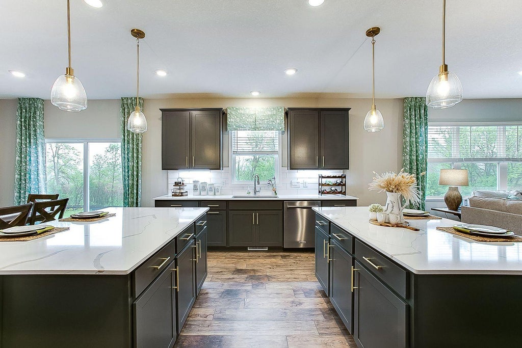 Photo of 1692 Oak Creek Pass, Chaska, MN 55318 (MLS # 7151142)