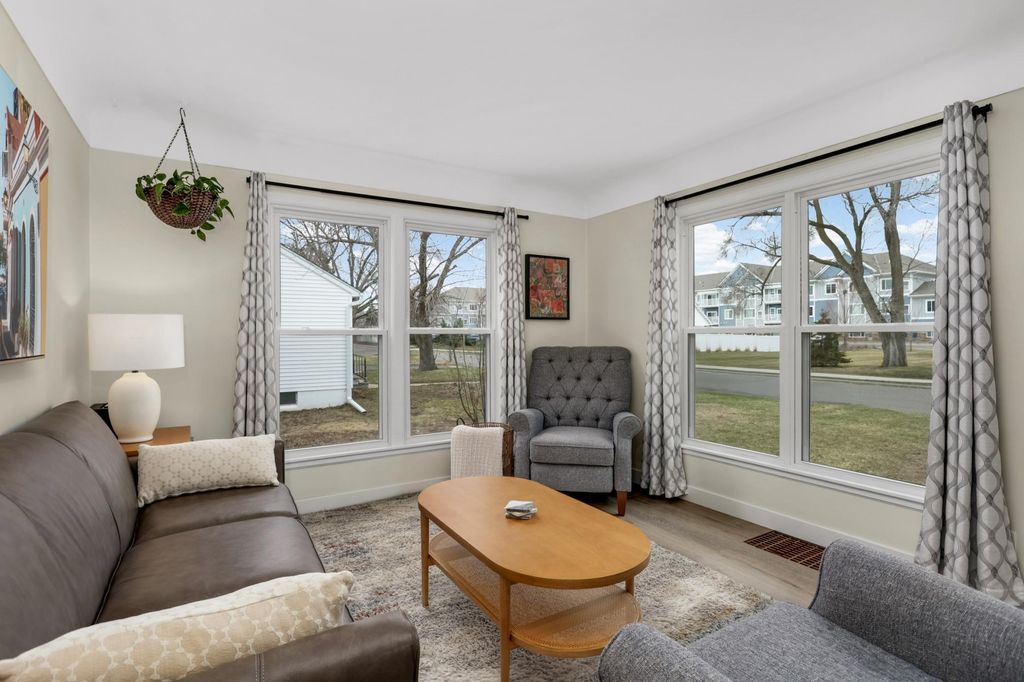 Photo of 7601 Pillsbury Avenue S, Richfield, MN 55423 (MLS # 7016594)