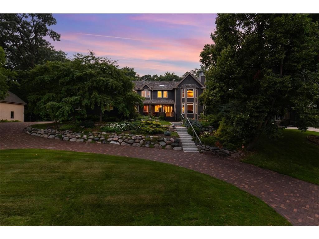 Photo of 2890 Autumn Woods Drive, Chaska, MN 55318 (MLS # 7059687)