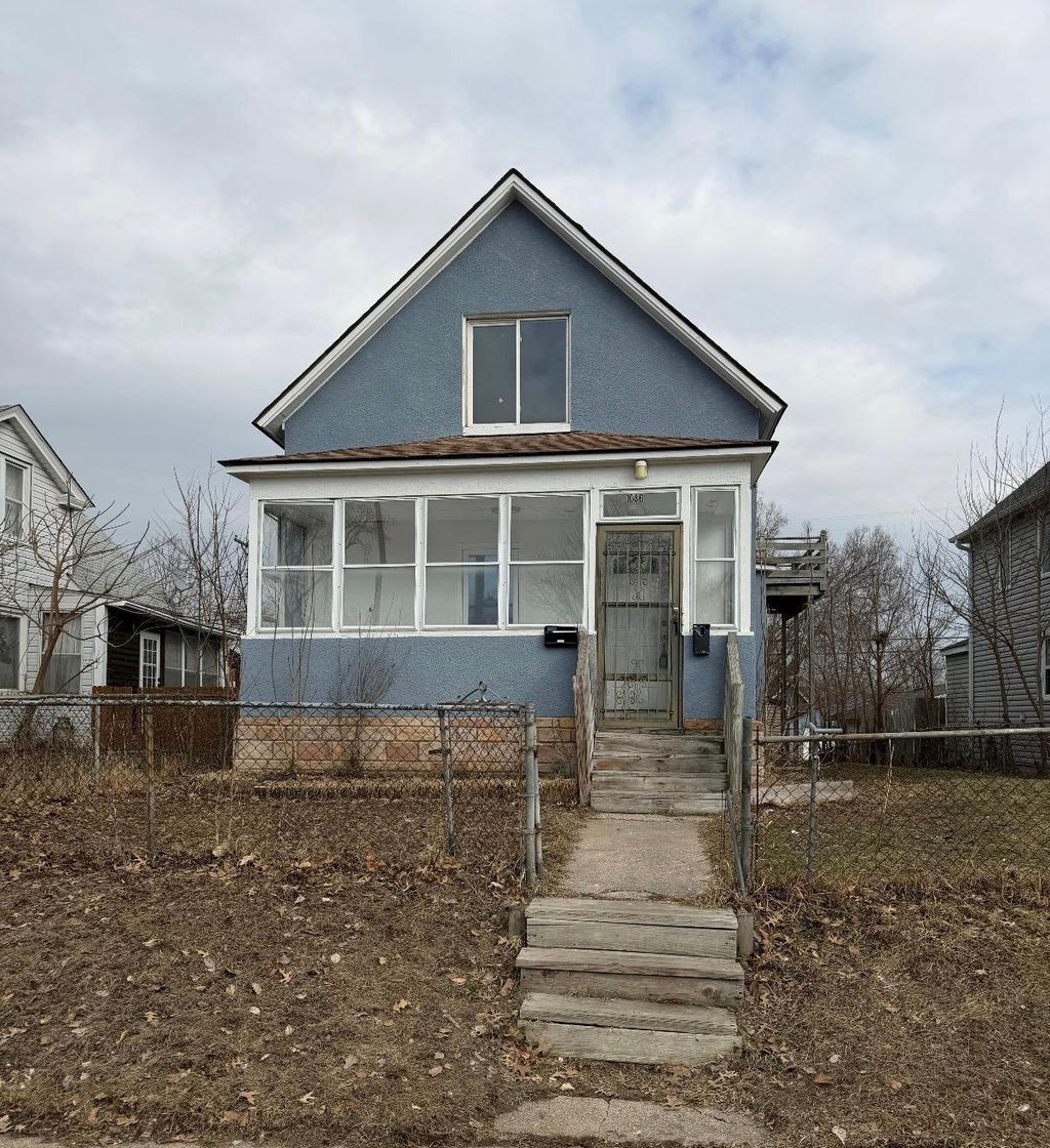 Photo of 1086 Galtier Street, Saint Paul, MN 55117 (MLS # 7032492)