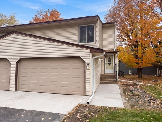 15393 TRILLIUM CIR, EDEN PRAIRIE, MN 55344 - Image c2f76e13c38d2d285e61d25ad78feaeb/4283860212