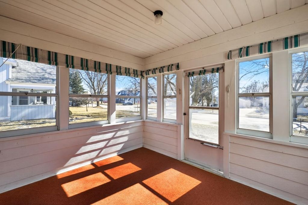 Photo of 815 E Center Street, Rochester, MN 55904 (MLS # 7033883)