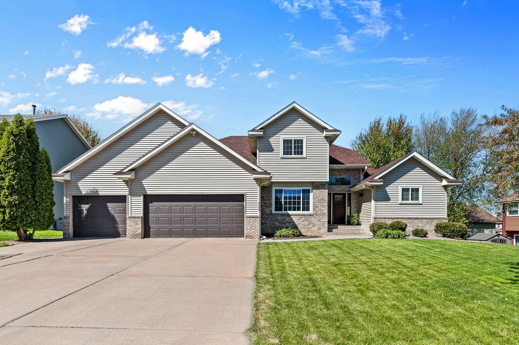 Photo of 3406 Hartford Road, Woodbury, MN 55125 (MLS # 7069316)