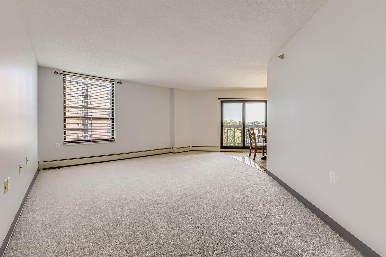 6615 Lake Shore Drive S 604