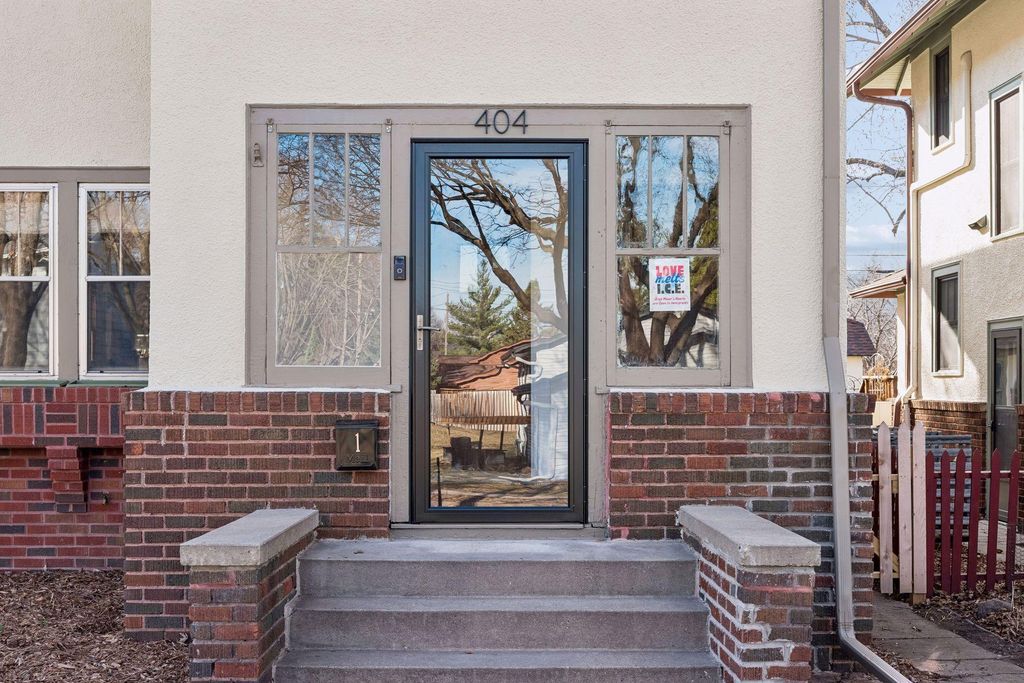 Photo of 404 Sheridan Avenue S, Minneapolis, MN 55405 (MLS # 7045320)