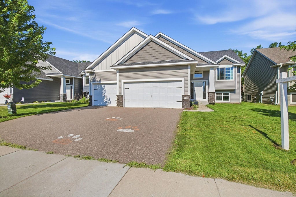 Photo of 397 15th Street, Farmington, MN 55024 (MLS # 7087316)