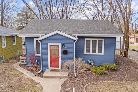 228 12th Avenue N Hopkins MN 55343