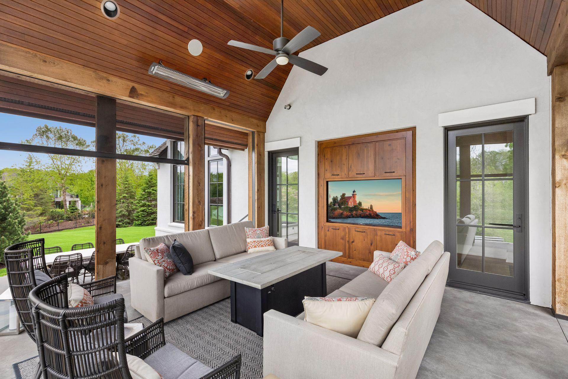 Prior Lake, Minnesota, 55372, United States, 4 Bedrooms Bedrooms, ,7 BathroomsBathrooms,Residential,Active,2052032