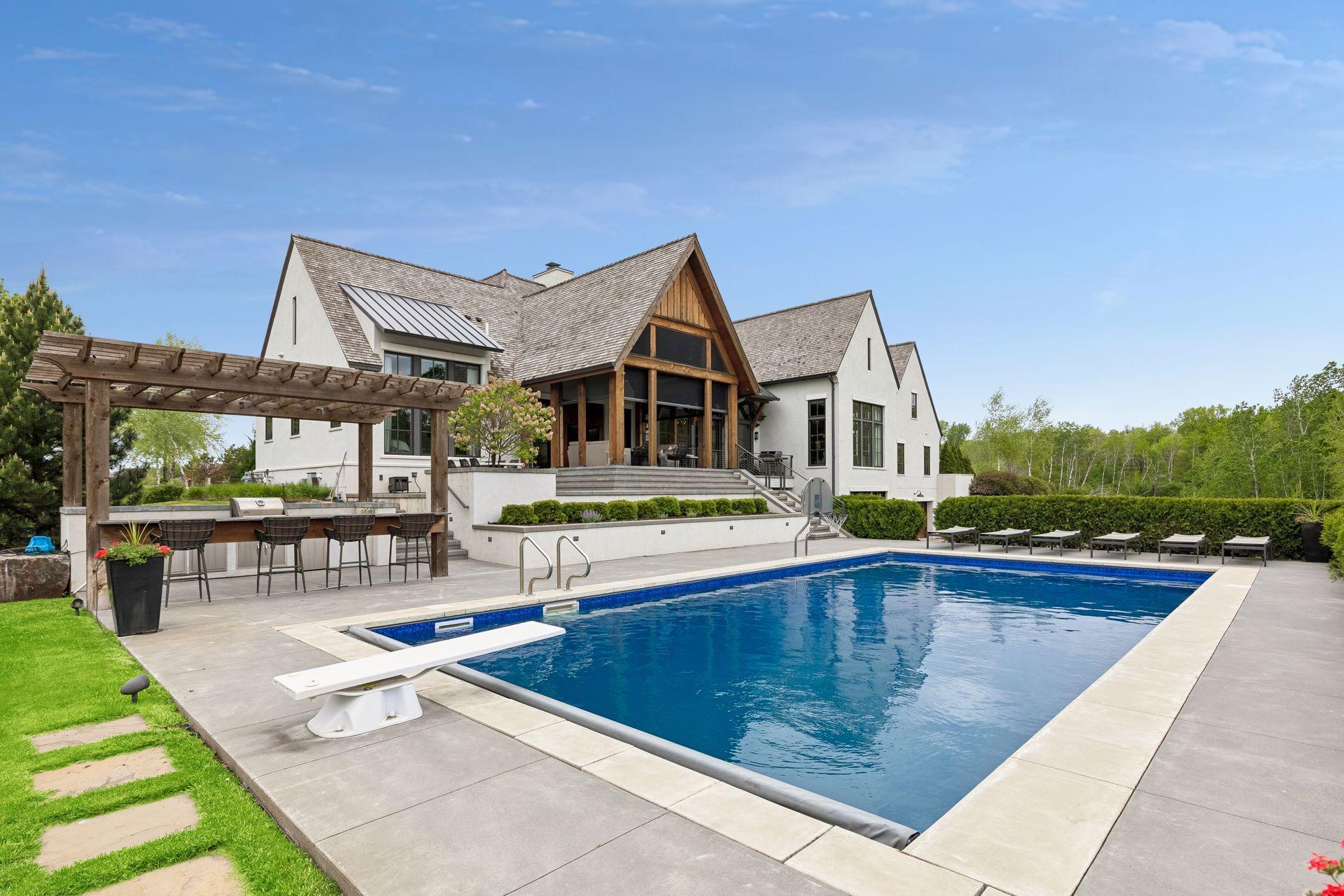 Prior Lake, Minnesota, 55372, United States, 4 Bedrooms Bedrooms, ,7 BathroomsBathrooms,Residential,Active,2052032