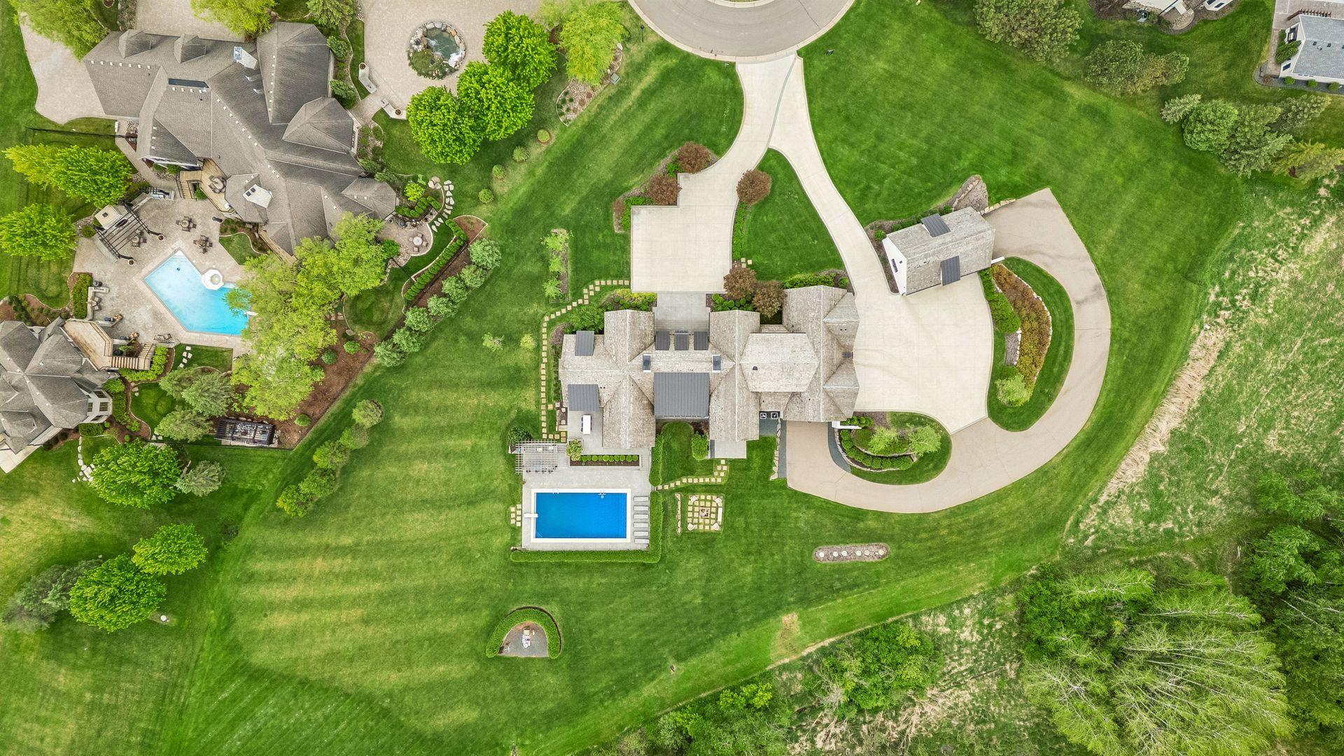 Prior Lake, Minnesota, 55372, United States, 4 Bedrooms Bedrooms, ,7 BathroomsBathrooms,Residential,Active,2052032