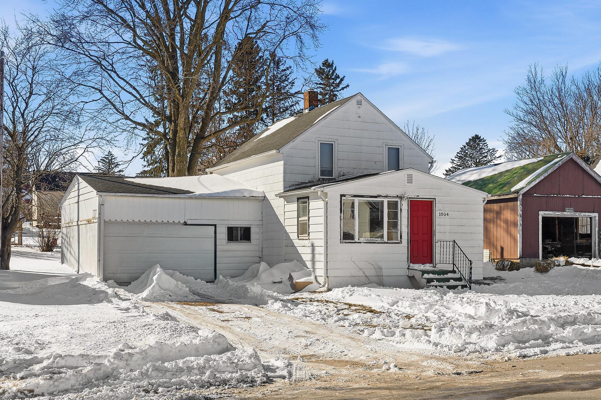 1004 E Main Street