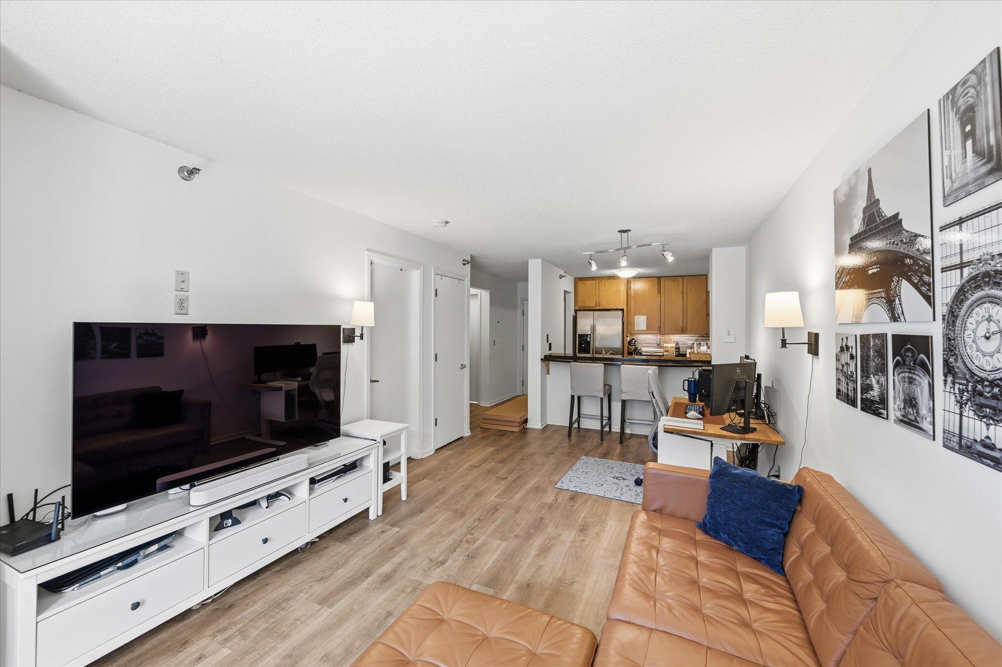 401 1st Street S 203
