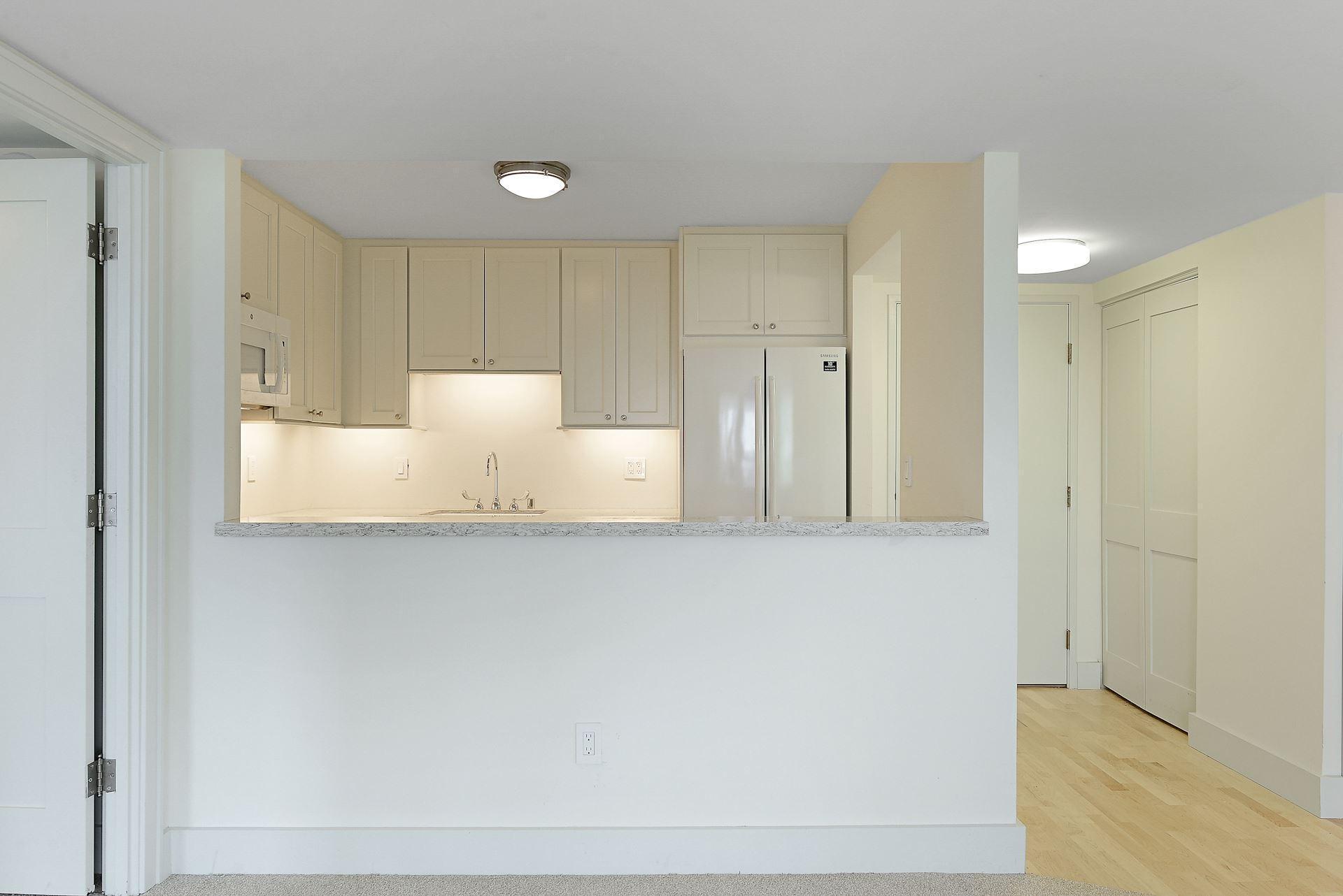 1425 W 28th Street 108