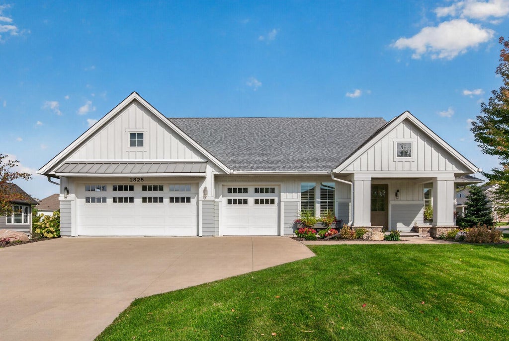 Photo of 1825 Annika Drive N, Lake Elmo, MN 55042 (MLS # 7156592)