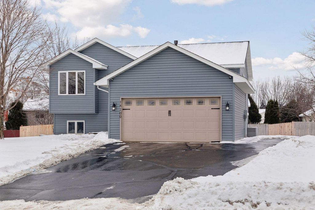 Photo of 14200 Belfast Court, Rosemount, MN 55068 (MLS # 7018571)
