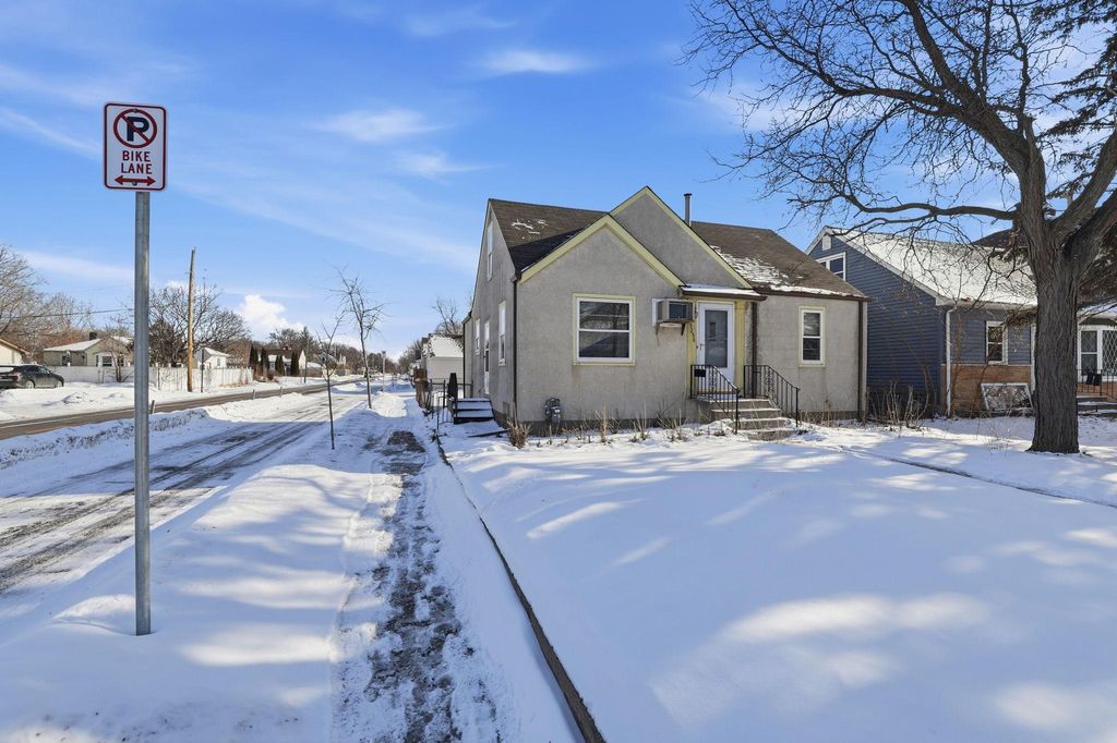 Photo of 5256 Girard Avenue N, Minneapolis, MN 55430 (MLS # 7009792)