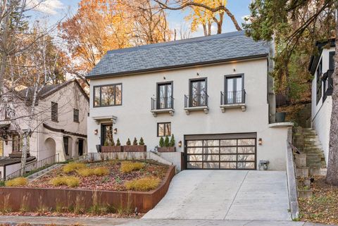 Photo of 747 Kenwood Parkway, Minneapolis, MN 55403 (MLS # 7031062)