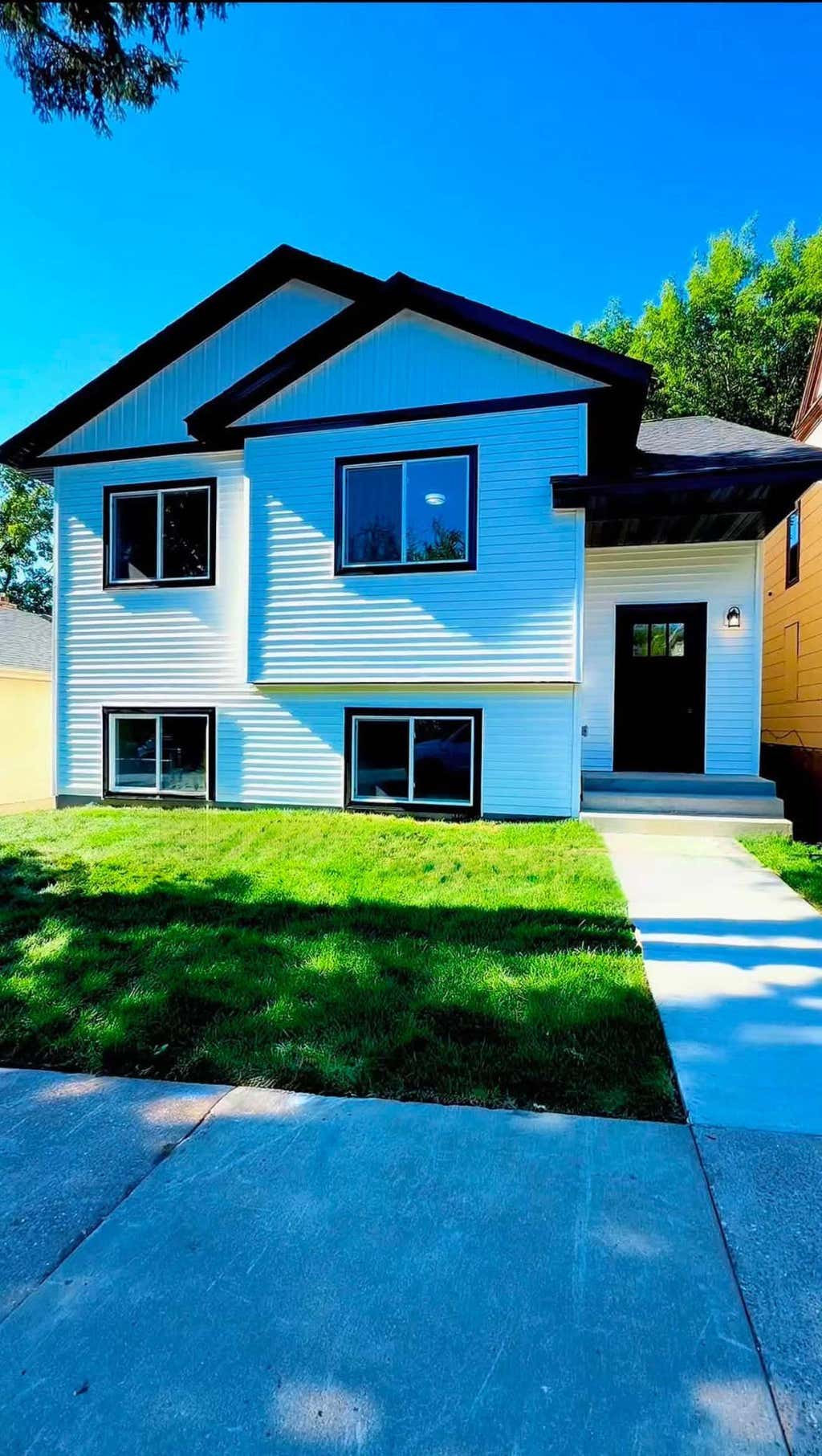 Photo of 683 Sims Avenue, Saint Paul, MN 55106 (MLS # 7121089)