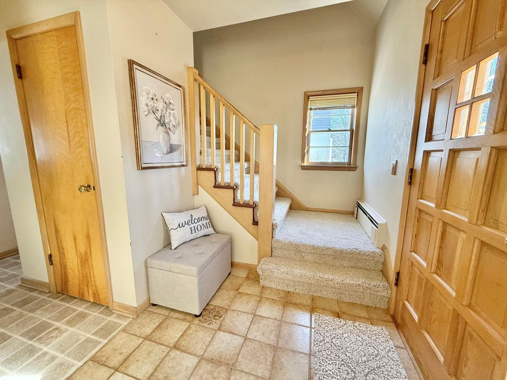 Photo of 920 Arnold Avenue N, Thief River Falls, MN 56701 (MLS # 7058402)