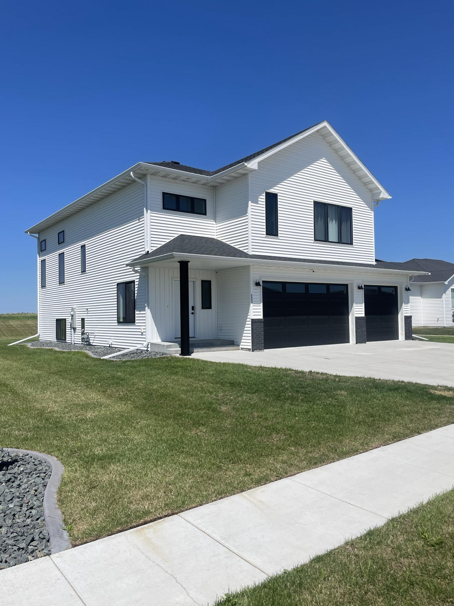 5006 11th Street W