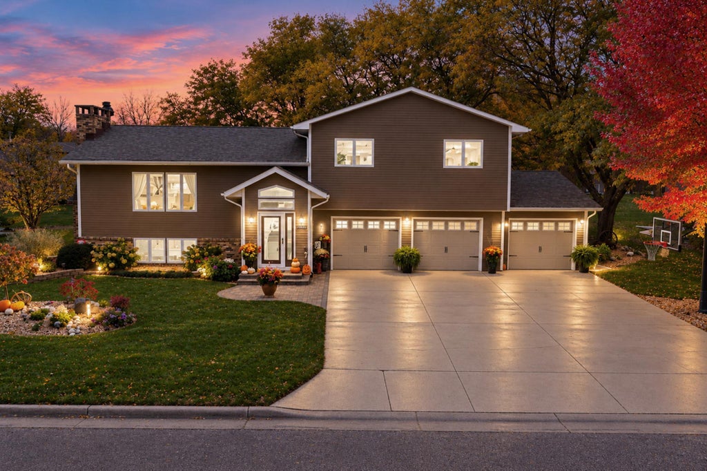 Photo of 1309 Oriole Drive, Albert Lea, MN 56007 (MLS # 7165931)
