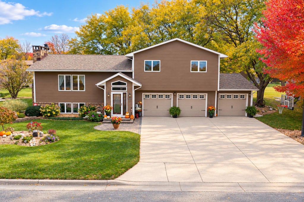 Photo of 1309 Oriole Drive, Albert Lea, MN 56007 (MLS # 7165931)