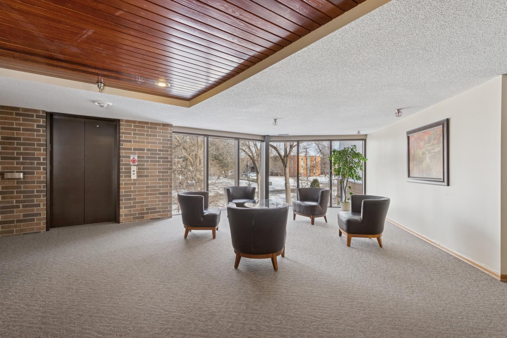 10 Windsor Court 311