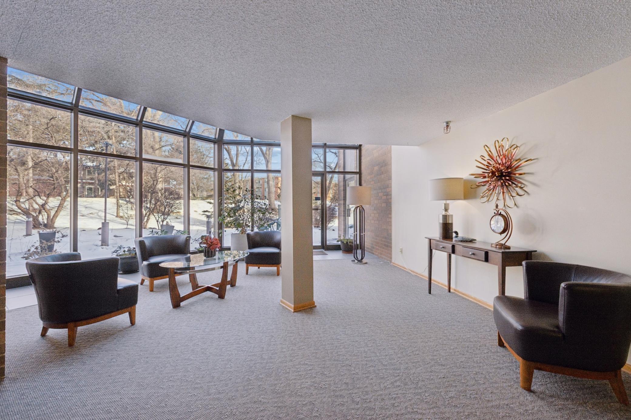 10 Windsor Court 311