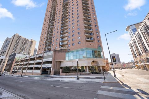 78 10th Street E 1502 Saint Paul MN 55101