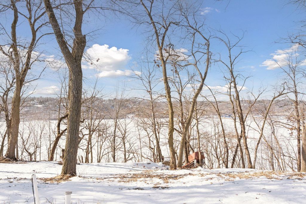 Photo of 1436 Triangle Drive, Houlton, WI 54082 (MLS # 7016501)