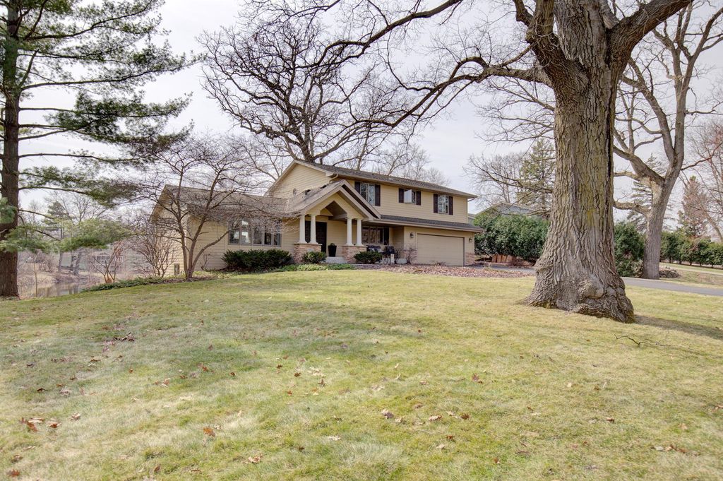 Photo of 17325 25th Avenue N, Plymouth, MN 55447 (MLS # 7046228)