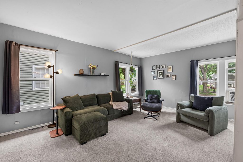 Photo of 3530 Oliver Avenue N, Minneapolis, MN 55412 (MLS # 7102490)