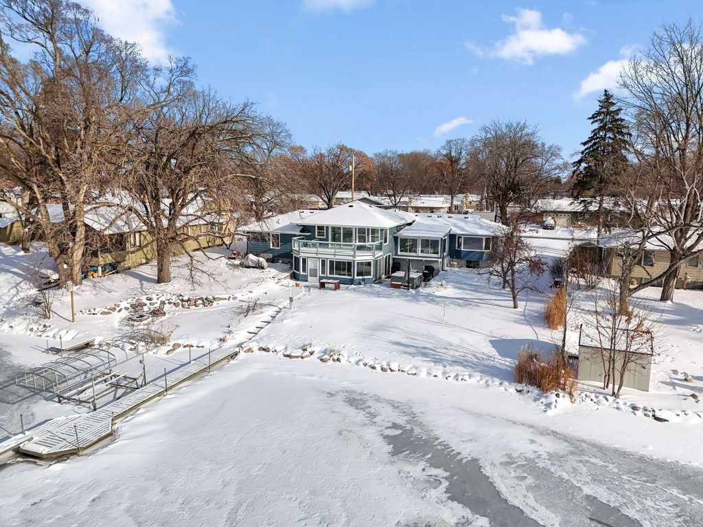 Photo of 5325 Twin Lake Boulevard E, Brooklyn Center, MN 55429 (MLS # 6822813)