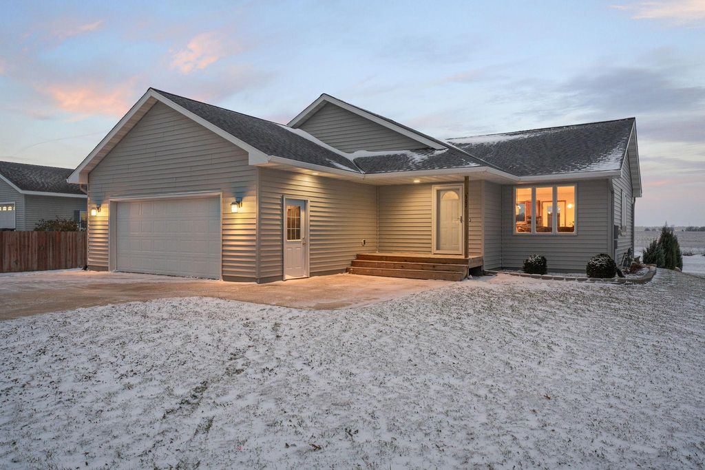 Photo of 307 Cedar Street NW, Brownsdale, MN 55918 (MLS # 6822521)