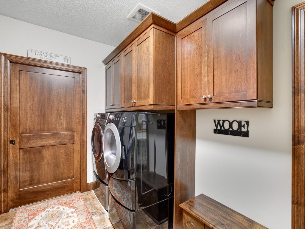 715 Linden St Unit 204, Saint Paul, MN, 55118, USA, 3 Bedrooms Bedrooms, ,3 BathroomsBathrooms,Condo,Contingent,715 Linden St Unit 204,6762730