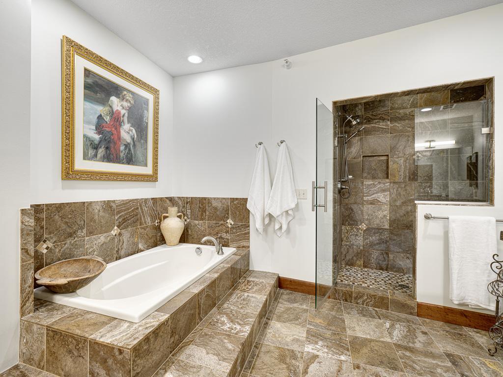 715 Linden St Unit 204, Saint Paul, MN, 55118, USA, 3 Bedrooms Bedrooms, ,3 BathroomsBathrooms,Condo,Contingent,715 Linden St Unit 204,6762730