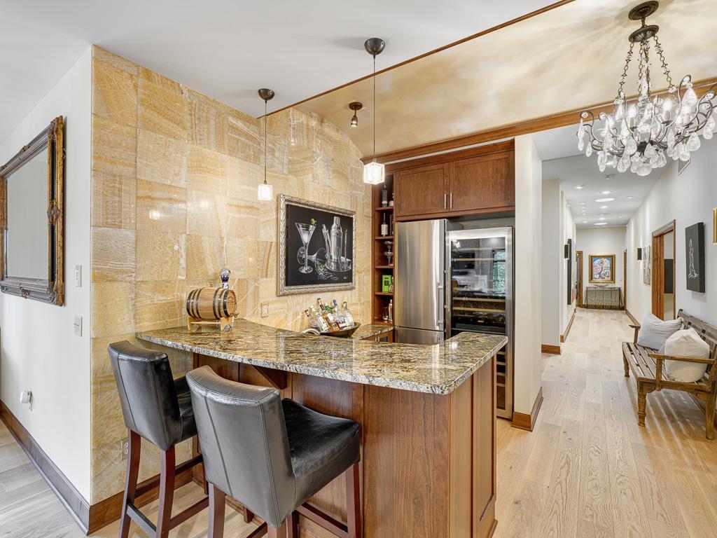715 Linden St Unit 204, Saint Paul, MN, 55118, USA, 3 Bedrooms Bedrooms, ,3 BathroomsBathrooms,Condo,Contingent,715 Linden St Unit 204,6762730