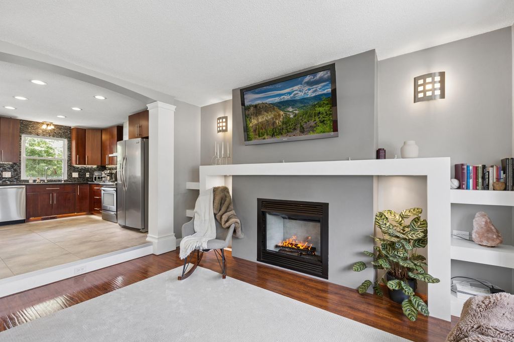 Photo of 2513 93rd Way, Brooklyn Park, MN 55444 (MLS # 7102941)