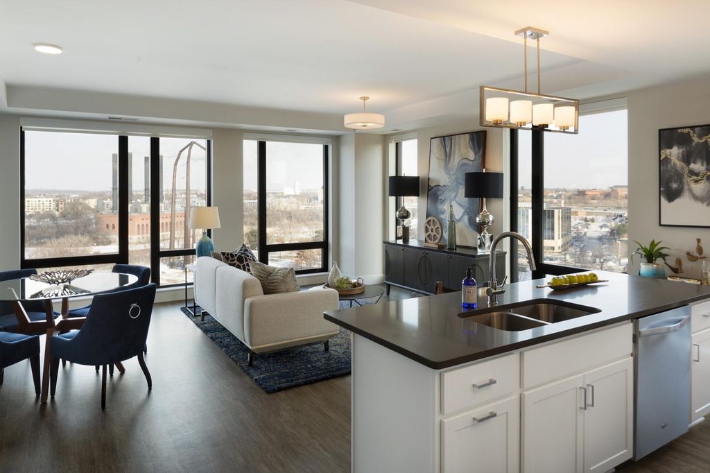 Photo of 212 10th Avenue S #302, Minneapolis, MN 55415 (MLS # 7079660)