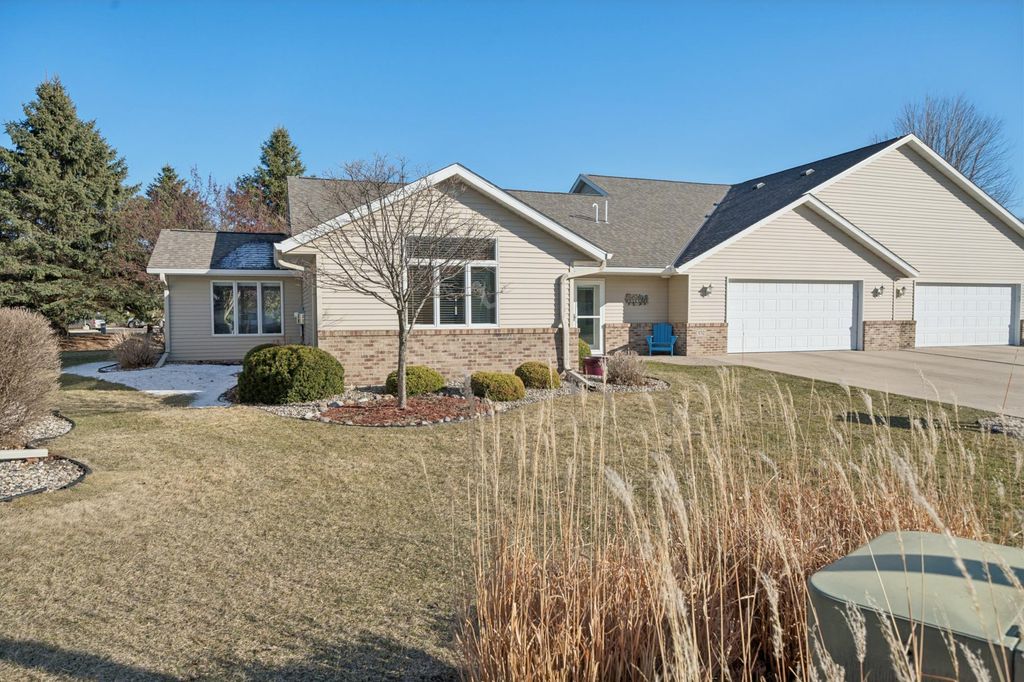 Photo of 152 Shamrock Drive, Mankato, MN 56001 (MLS # 7029599)