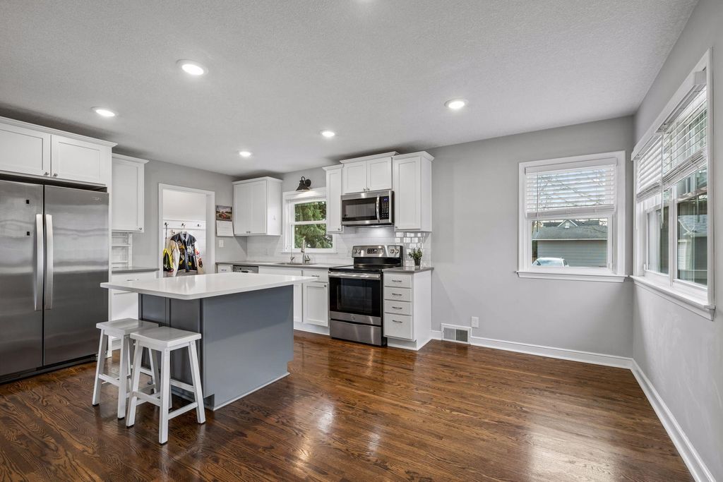 Photo of 651 3rd Avenue S, South Saint Paul, MN 55075 (MLS # 7052376)